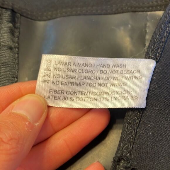 Ann Mitchell woman’s latex corset - Picture 9 of 13